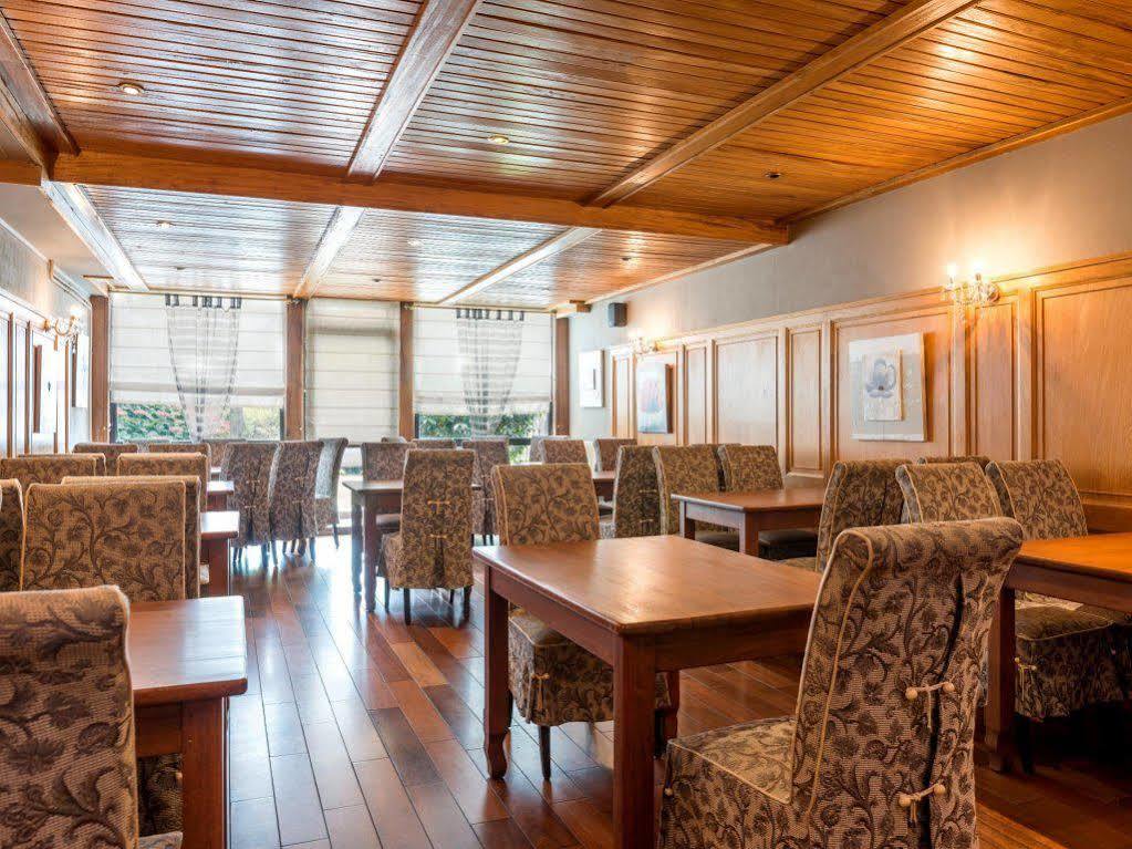 Logis Hotel La Grassinais Saint-Malo Exterior photo